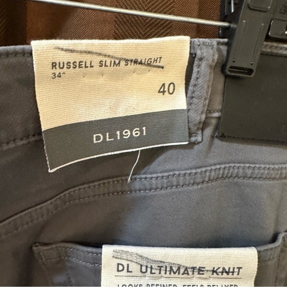 NWT DL1961 Russell Slim Straight Leg Jeans, 34x32 reg $225 - Picture 6 of 10
